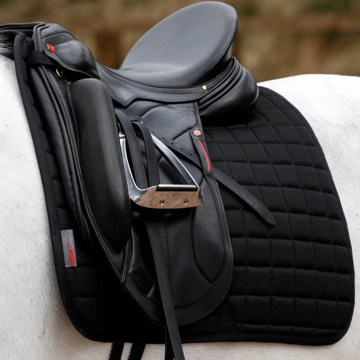 Protechmasta Infrared Airmesh Dressage Saddlecloth Black 2 Protechmasta Infrared Airmesh Dressage Saddlecloth Black - Image 2