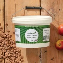 Mastacare Apple & Herb Horse Treats 1KG -Saddle Store apple and herb treats