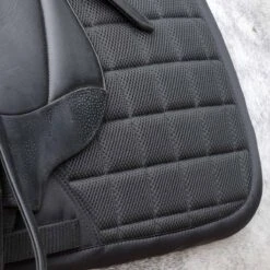 Protechmasta Infrared Airmesh Dressage Saddlecloth Black 11 Protechmasta Infrared Airmesh Dressage Saddlecloth Black -Saddle Store detail image ma5867 black 2 1