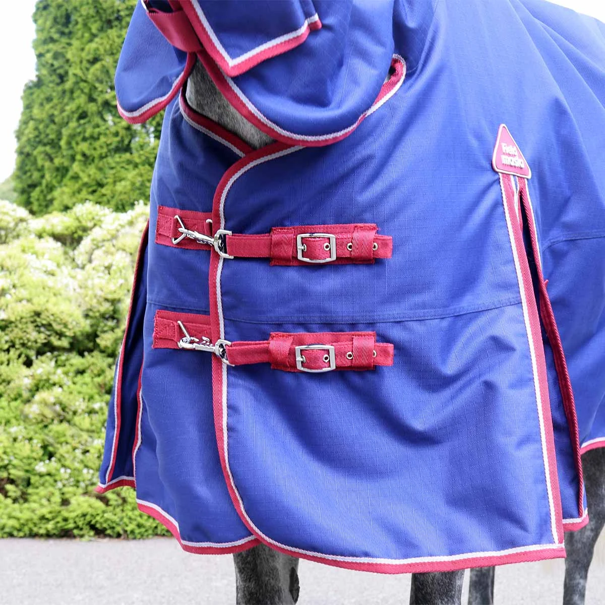 Fieldmasta 100g Combo Neck Turnout Rug Navy Blue 3 Fieldmasta 100g Combo Neck Turnout Rug Navy Blue - Image 3