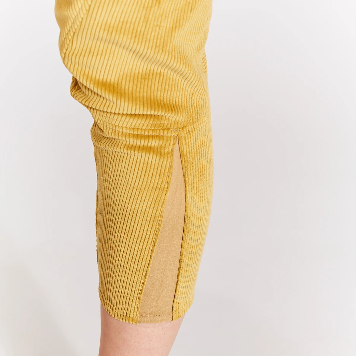 Harry Hall Traditional Ladies Corduroy Hunting Breeches 5 Harry Hall Traditional Ladies Corduroy Hunting Breeches - Image 5