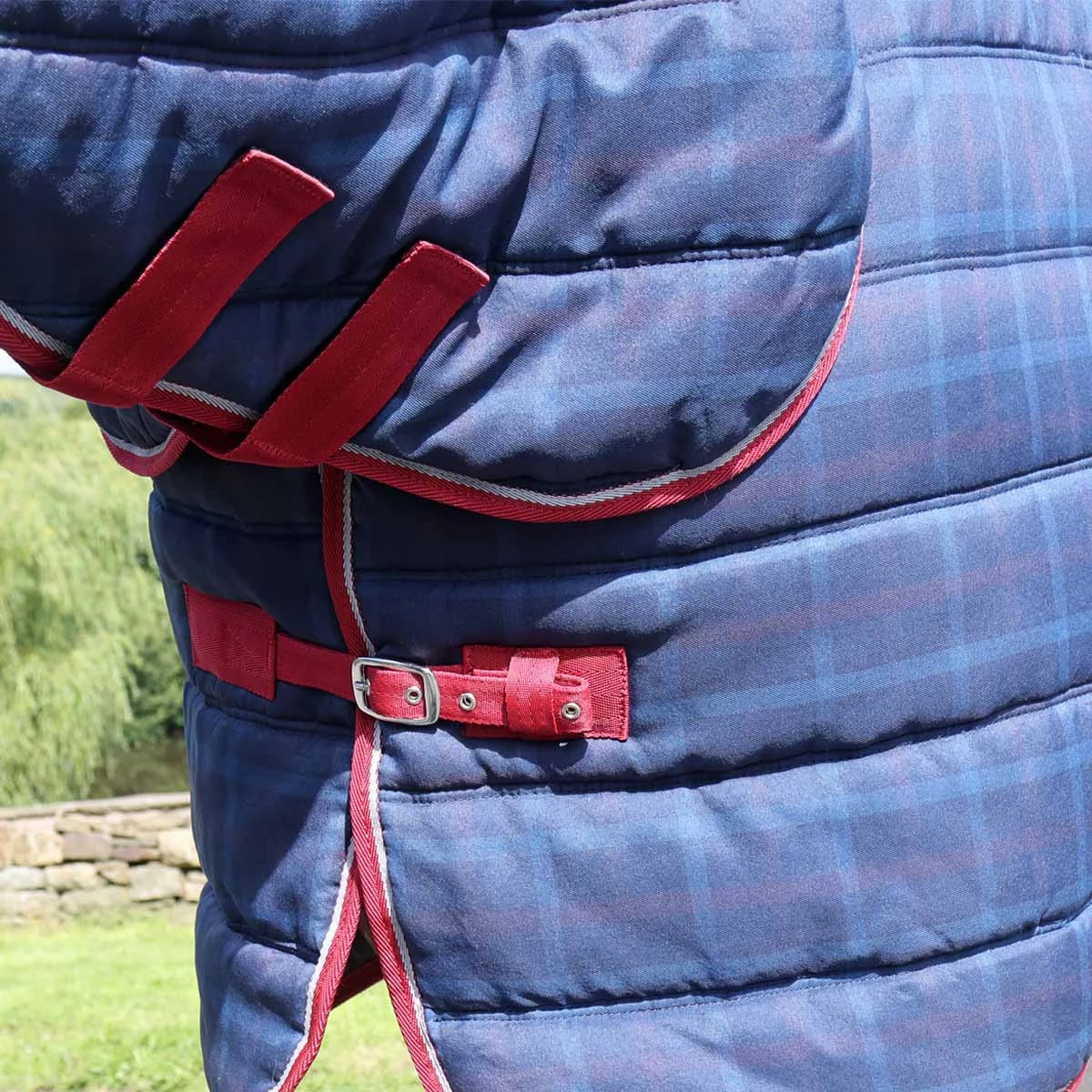 Snugmasta 250g Mediumweight Combo Neck Stable Rug Navy Blue 6 Snugmasta 250g Mediumweight Combo Neck Stable Rug Navy Blue - Image 6