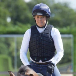 Champion Titanium Ti22 Body Protector Adults Black S Regular 8 Champion Titanium Ti22 Body Protector Adults Black S Regular -Saddle Store image 9 6