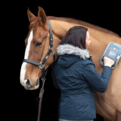 Equilibrium Hot Spot Massage Mitt 17 Equilibrium Hot Spot Massage Mitt -Saddle Store lifestyle 4 eqb10