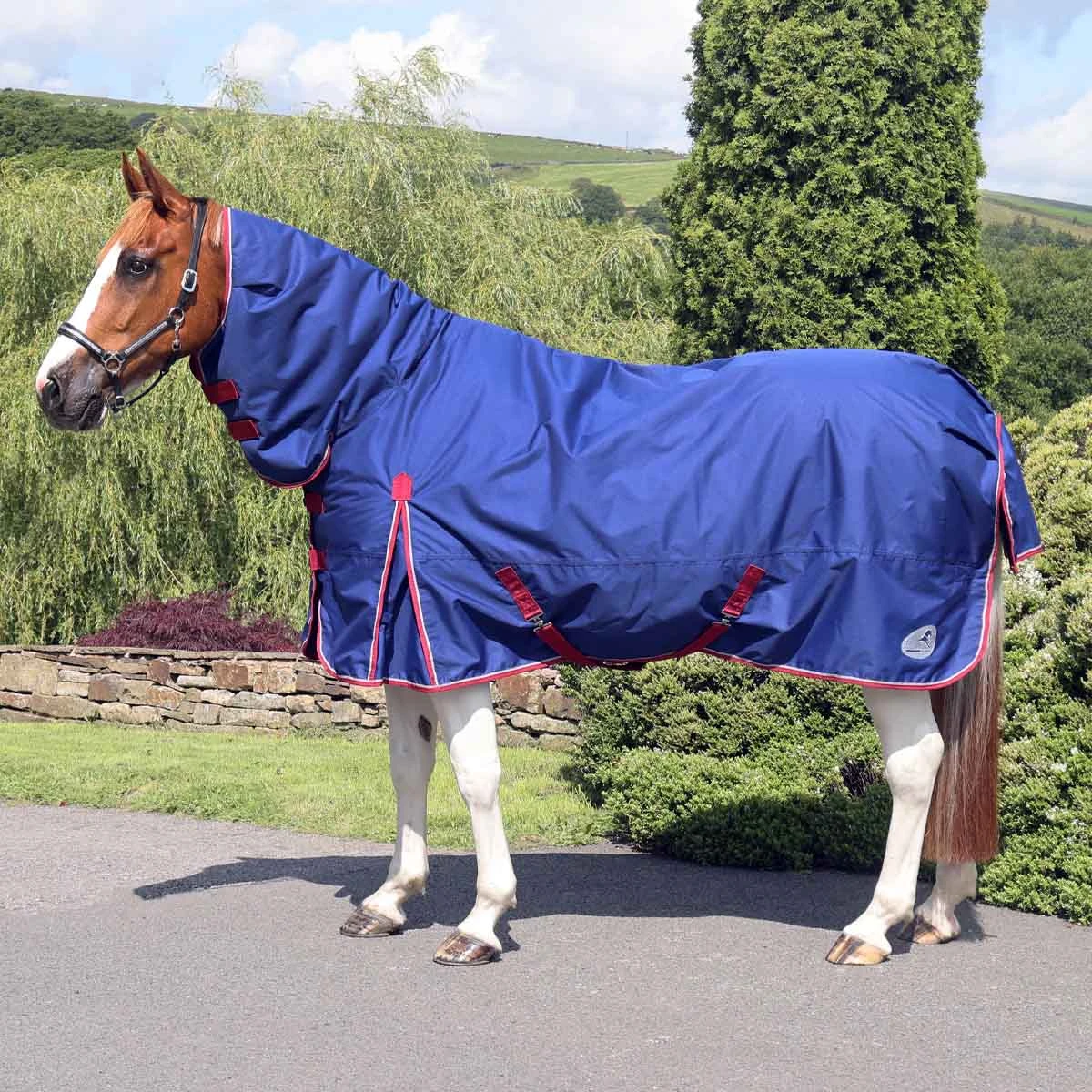 Ventomasta 200g Mediumweight Combo Neck Turnout Rug Navy Blue 2 Ventomasta 200g Mediumweight Combo Neck Turnout Rug Navy Blue - Image 2