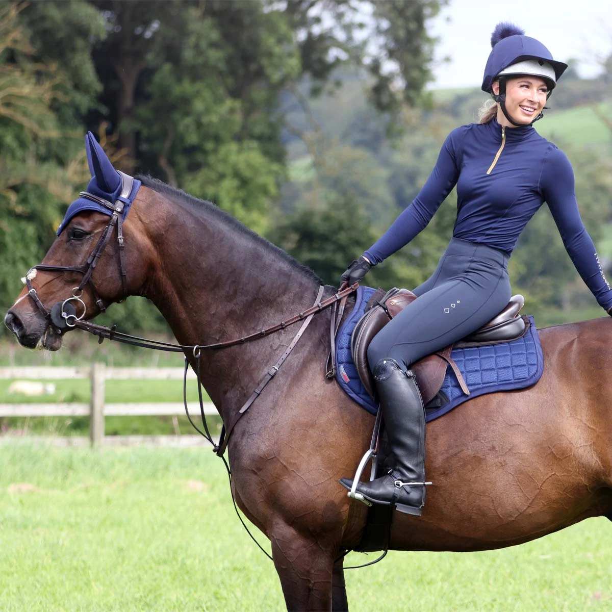 Harry Hall Winter Riding Tight Full Silicone Seat Navy Blue 9 Harry Hall Winter Riding Tight Full Silicone Seat Navy Blue - Image 9