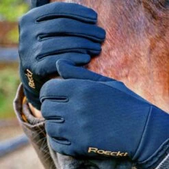 Roeckl Wesley Gloves Black -Saddle Store rk0206 lifestyle 2 1