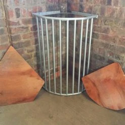 Wisley Feeder - Steel Horse Hay Corner Feeder 7 Wisley Feeder - Steel Horse Hay Corner Feeder -Saddle Store wisley 2